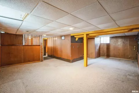 305 8th St, Silvis, IL 61282 photo 18