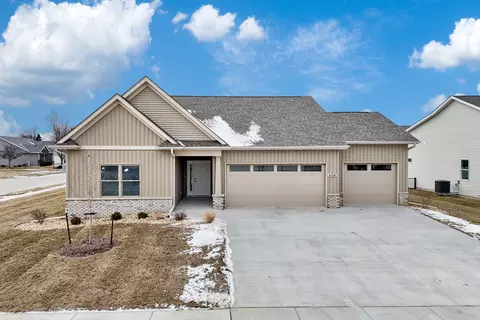 606 Kevin Rd, Blue Grass, IA 52726