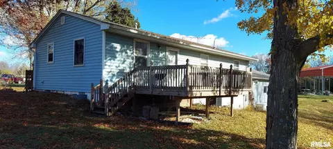 Exterior - 862 270th St, Viola, IL 61486 photo 3 of 4