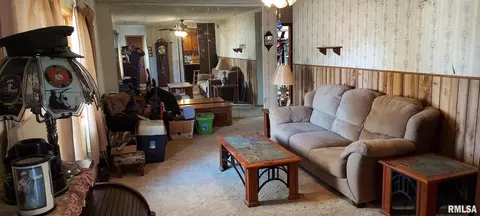 Entry Way - 862 270th St, Viola, IL 61486 photo 1 of 1