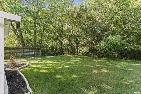 Exterior - 1501 43rd St, Moline, IL 61265 photo 5 of 5