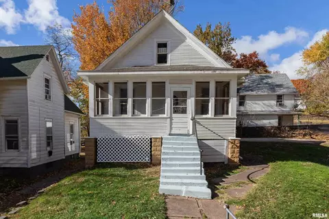 1309 Clay St, Davenport, IA 52802