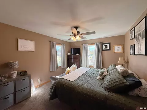 640 32nd Ave, Moline, IL 61265 photo 21