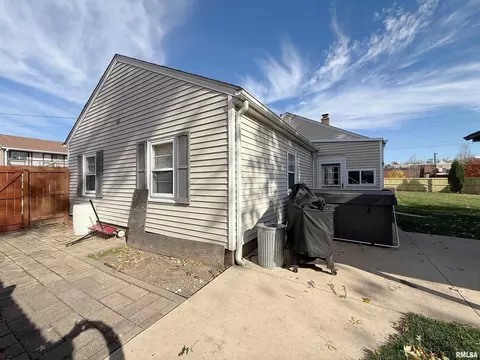 640 32nd Ave, Moline, IL 61265 photo 34