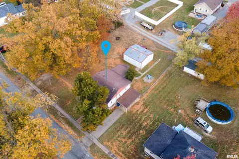 2010 1st St, Eldorado, IL 62930 photo 3