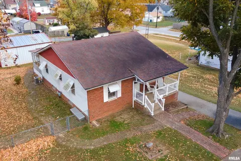 2010 1st St, Eldorado, IL 62930 photo 37