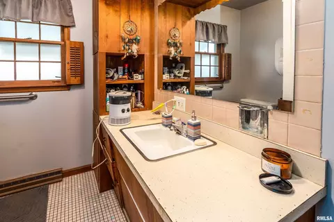 2010 1st St, Eldorado, IL 62930 photo 15