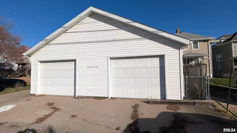 Other - 2013 16th St, Moline, IL 61265 photo 4 of 4