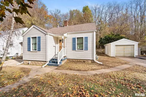 511 Waverly Rd, Davenport, IA 52804