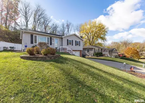 2630 35th Ave, Rock Island, IL 61201