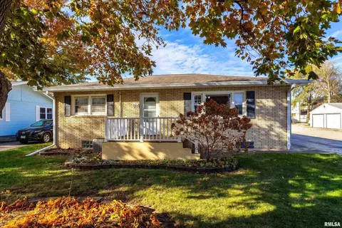 525 Green Ct, Colona, IL 61241