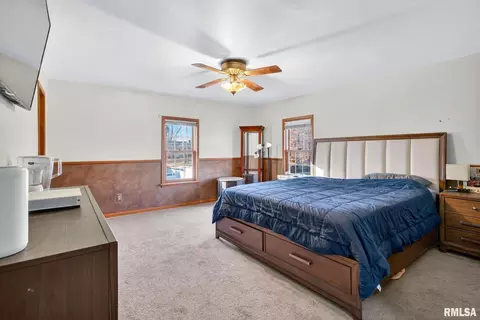 Bedroom - 919 9th Ave, Fulton, IL 61252 photo 2 of 7