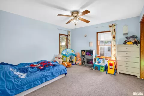 Bedroom - 919 9th Ave, Fulton, IL 61252 photo 5 of 7
