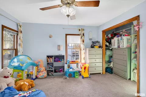 Bedroom - 919 9th Ave, Fulton, IL 61252 photo 6 of 7