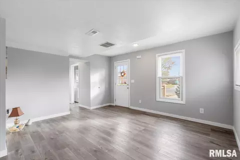 Living - 321 2nd Ave E, Milan, IL 61264 photo 1 of 1