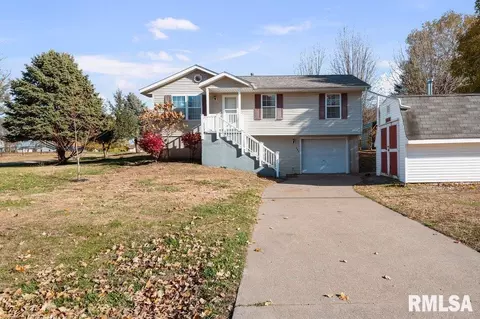401 3rd St S, Cordova, IL 61242