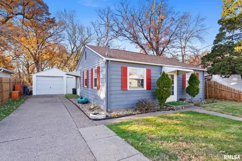1025 38th St, Moline, IL 61265 photo 3