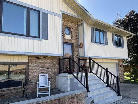 809 W Spring St, Eldridge, IA 52748 photo 48