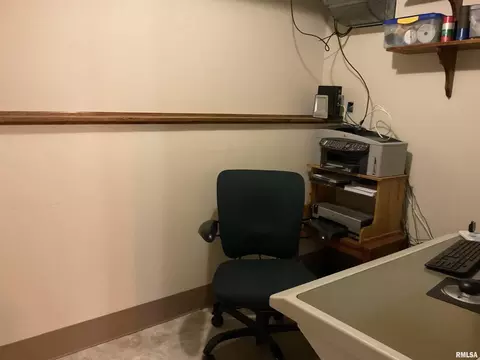 809 W Spring St, Eldridge, IA 52748 photo 35