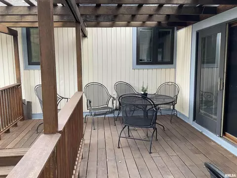 809 W Spring St, Eldridge, IA 52748 photo 40