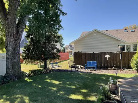 809 W Spring St, Eldridge, IA 52748 photo 45