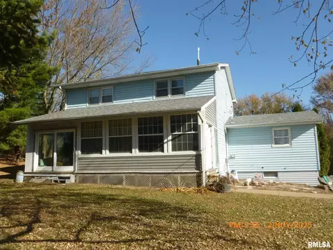 5311 N Fairmount St, Davenport, IA 52806