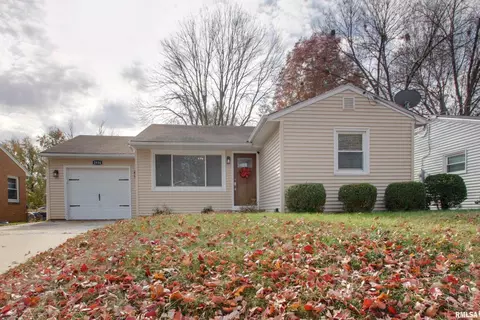 2934 Hampshire St, Quincy, IL 62301