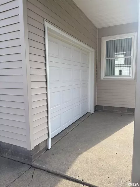 434 Payson St, Kewanee, IL 61443 photo 3
