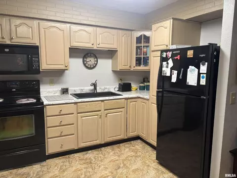 434 Payson St, Kewanee, IL 61443 photo 12