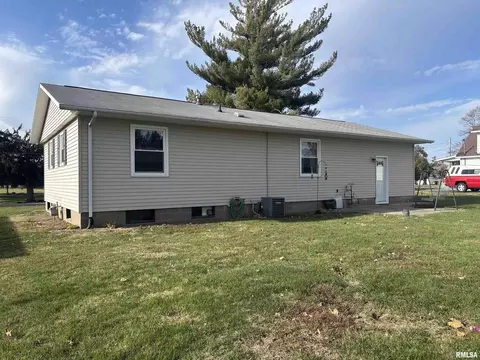 434 Payson St, Kewanee, IL 61443 photo 4
