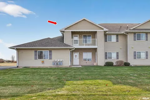 300 E Franklin St #203, Eldridge, IA 52748 photo 2