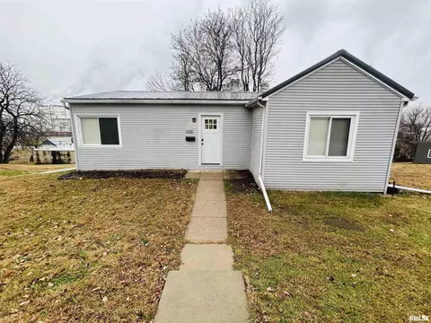 2401 Prospect Ave, Clinton, IA 52732