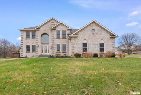 1600 E 5th St, Coal Valley, IL 61240