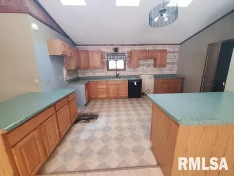 600 E 5th St, Rock Falls, IL 61071 photo 8