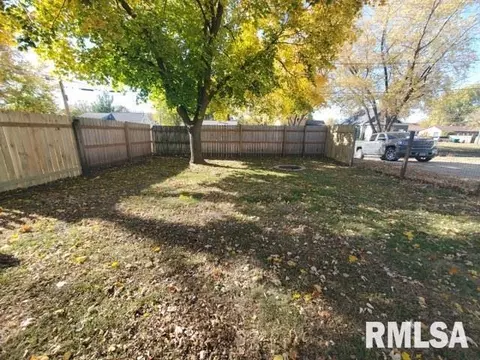 600 E 5th St, Rock Falls, IL 61071 photo 2