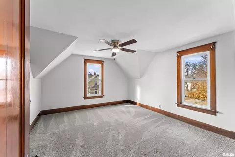 Bedroom - 1703 18th Ave, Moline, IL 61265 photo 1 of 4