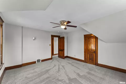 Bedroom - 1703 18th Ave, Moline, IL 61265 photo 2 of 4