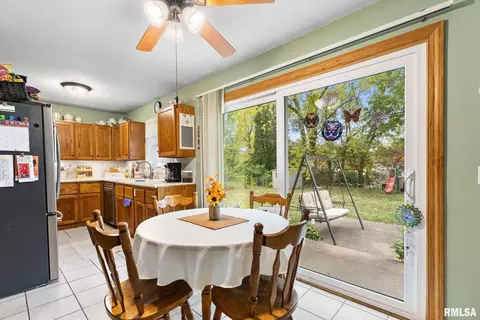 612 12th St, Silvis, IL 61282 photo 12