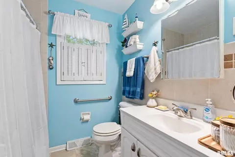 612 12th St, Silvis, IL 61282 photo 14