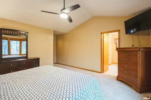 1205 28th Ave, Silvis, IL 61282 photo 10