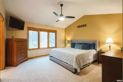 1205 28th Ave, Silvis, IL 61282 photo 9