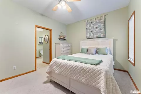 Bedroom - 16 Cherry Hill Ct #16, Hampton, IL 61256 photo 2 of 3