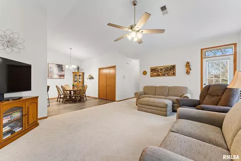 Other - 16 Cherry Hill Ct #16, Hampton, IL 61256 photo 2 of 5