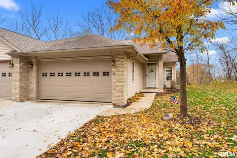 Exterior - 16 Cherry Hill Ct #16, Hampton, IL 61256 photo 1 of 4
