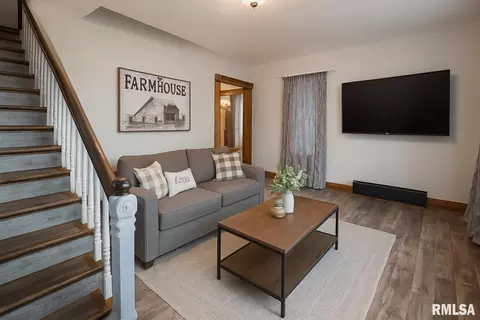 Living - 201 N 1st St, Alpha, IL 61413 photo 3 of 3
