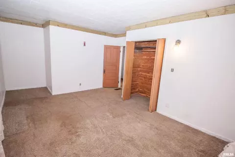 Bedroom - 201 N 1st St, Alpha, IL 61413 photo 1 of 8