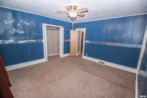 Bedroom - 201 N 1st St, Alpha, IL 61413 photo 3 of 8