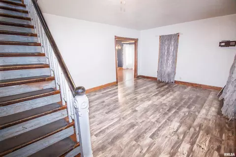 Living - 201 N 1st St, Alpha, IL 61413 photo 2 of 3