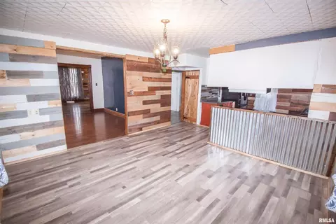 Entry Way - 201 N 1st St, Alpha, IL 61413 photo 1 of 1