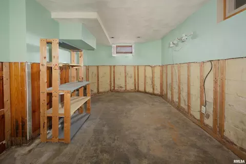Other - 2911 25th Ave, Moline, IL 61265 photo 3 of 5